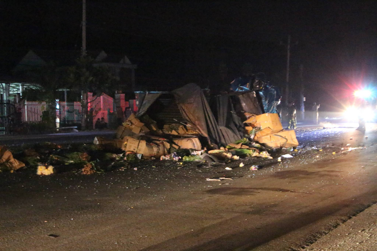 Vụ ô tô giường nằm tông xe tải: Thêm 2 nạn nhân tử vong - Hình 3 Vu o to giuong nam tong xe tai: Them 2 nan nhan tu vong-Hinh-3