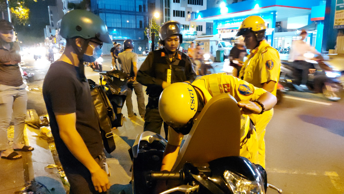 Giam doc Cong an TP HCM phat dong le xuat quan tan cong toi pham-Hinh-8