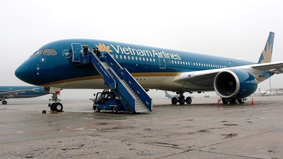 Nữ tiếp viên trưởng hãng Vietnam Airline bị tạm giữ vì nghi buôn lậu Nu tiep vien truong hang Vietnam Airline bi tam giu vi nghi buon lau