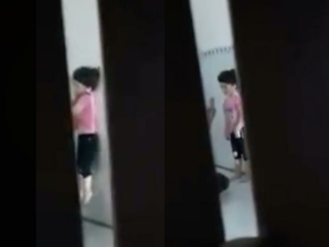 Cha dượng bạo hành dã man bé gái 4 tuổi ở Sài Gòn khai gì? Cha duong bao hanh da man be gai 4 tuoi o Sai Gon khai gi?