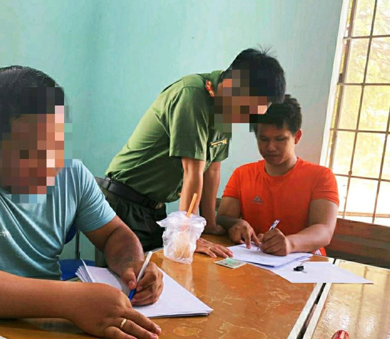 Dang tin gia ve Covid-19, thanh nien 