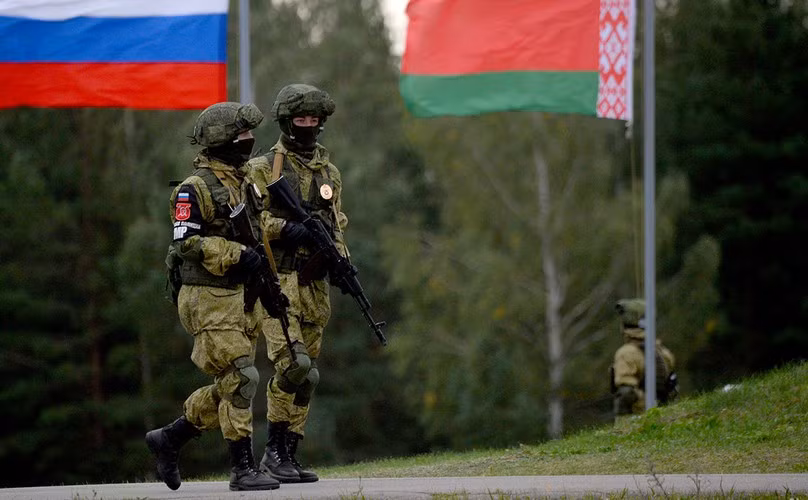 Căn cứ Vileyka với phạm vi liên lạc 10.000 km được thiết kế để kết nối với các tàu ngầm nằm ở Đại Tây Dương, Ấn Độ Dương và một phần Thái Bình Dương.