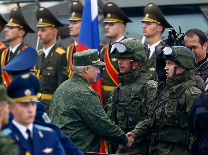 “Đây là thời điểm hiệp ước thuê căn cứ sẽ hết hạn, Belarus hoàn toàn có thể tuyên bố không sẵn sàng gia hạn hợp đồng với Nga liên quan đến hai cơ sở quân sự này".