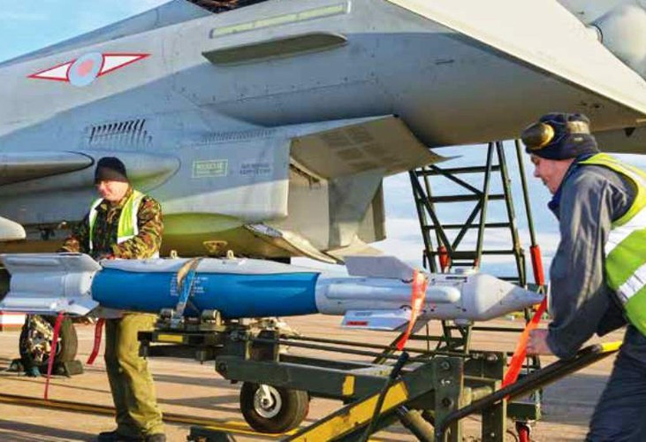 "Các cuộc tấn công tiếp tục vì mối đe dọa khủng bố IS vẫn còn đó", Bộ trưởng Quốc phòng Anh Ben Wallace nói.