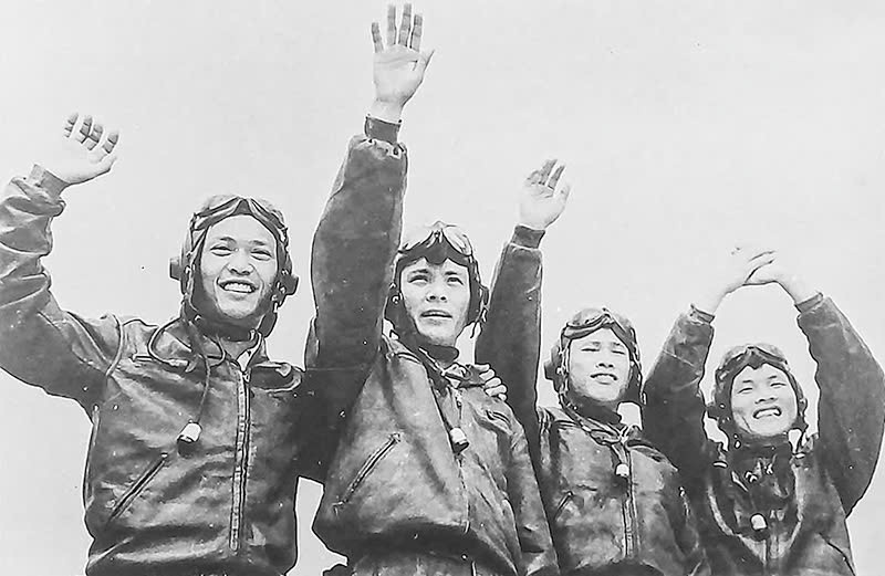 Danh thang tran dau khang dinh su truong thanh cua Khong quan Viet Nam