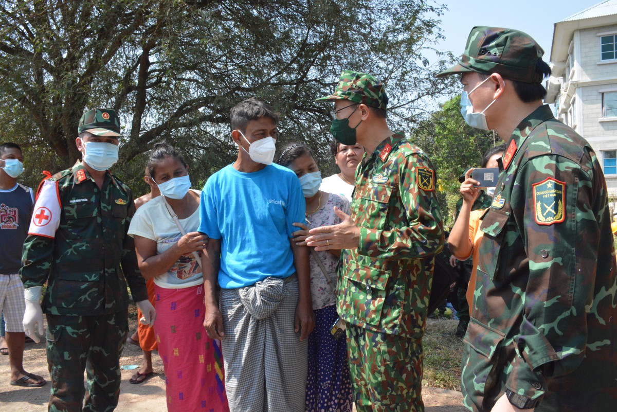 Có mặt để nhận thi thể cụ U Maung Tin, con trai của cụ đã gửi lời cảm ơn sâu sắc tới lực lượng cứu hộ, cứu nạn của Quân đội nhân dân Việt Nam. Anh nói: "Tôi đã nghĩ là không thể đưa được cha tôi ra ngoài, vậy mà các bạn đã làm được. Tôi xúc động không biết nói gì hơn. Xin cảm ơn các bạn rất nhiều".