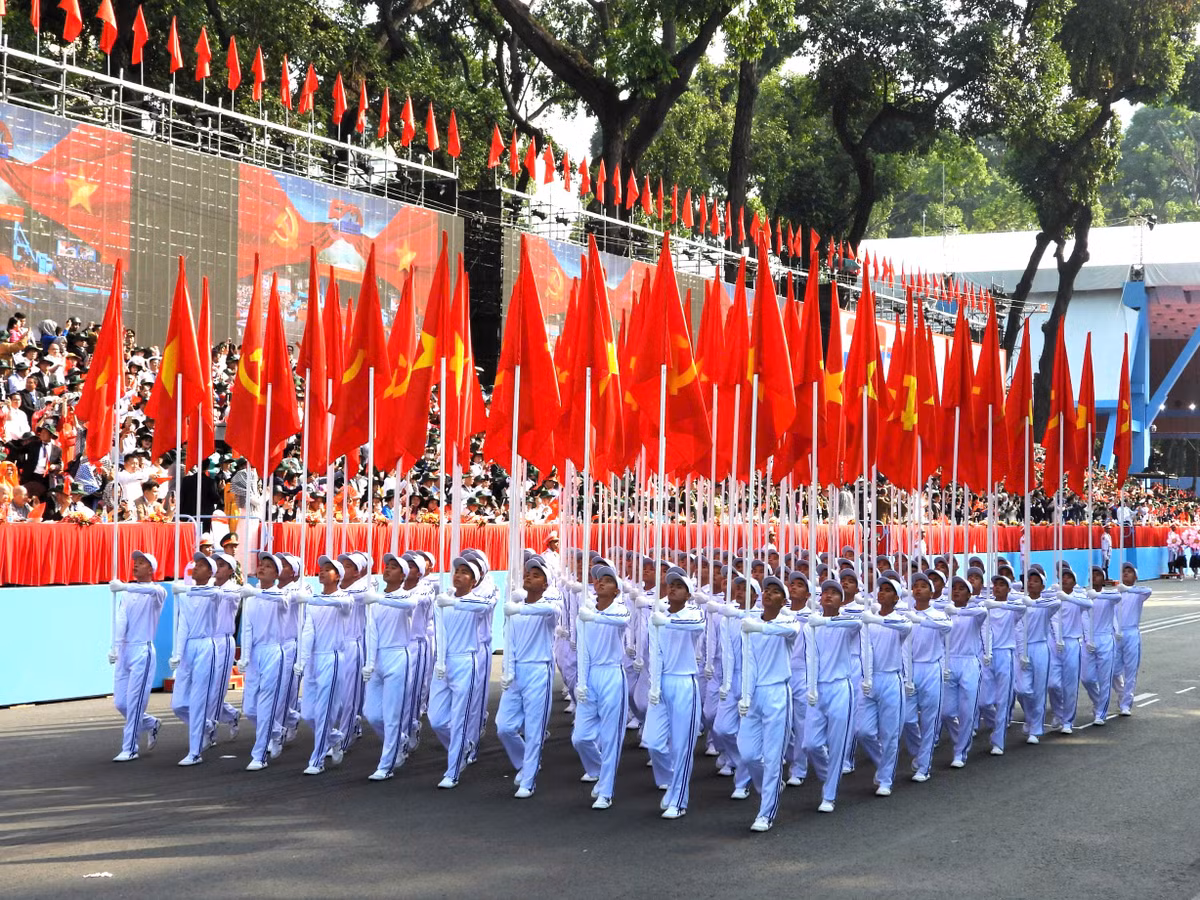 Diem danh cac khoi chien si dieu binh trong dai le 30/4