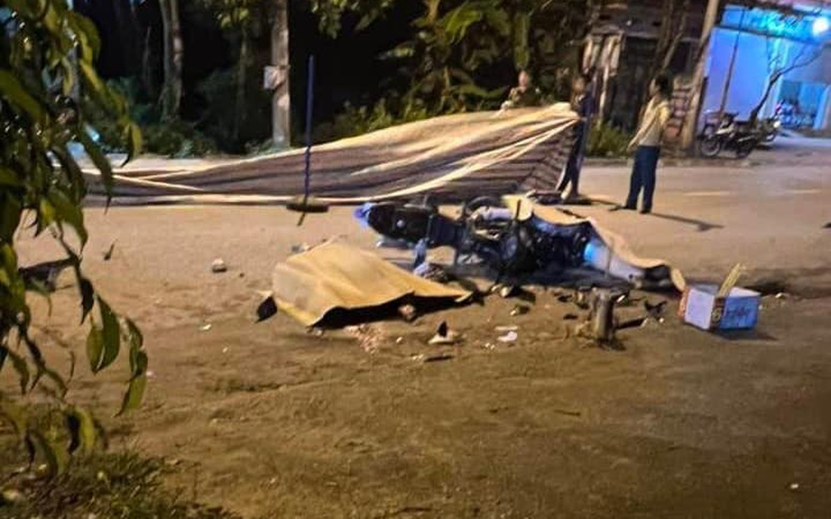 Vinh Phuc: 2 xe may va cham, 6 thanh nien thuong vong