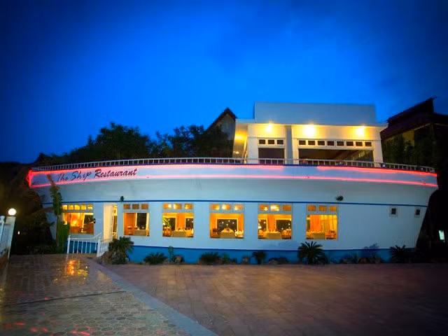 Bà Oanh cũng chính là em ruột của bà Ngô Kim Lan, vợ ông Trần Bắc Hà. Hiện gia đình bà Oanh đã chuyển vào TP HCM sinh sống. Ảnh: cungphuot.info.