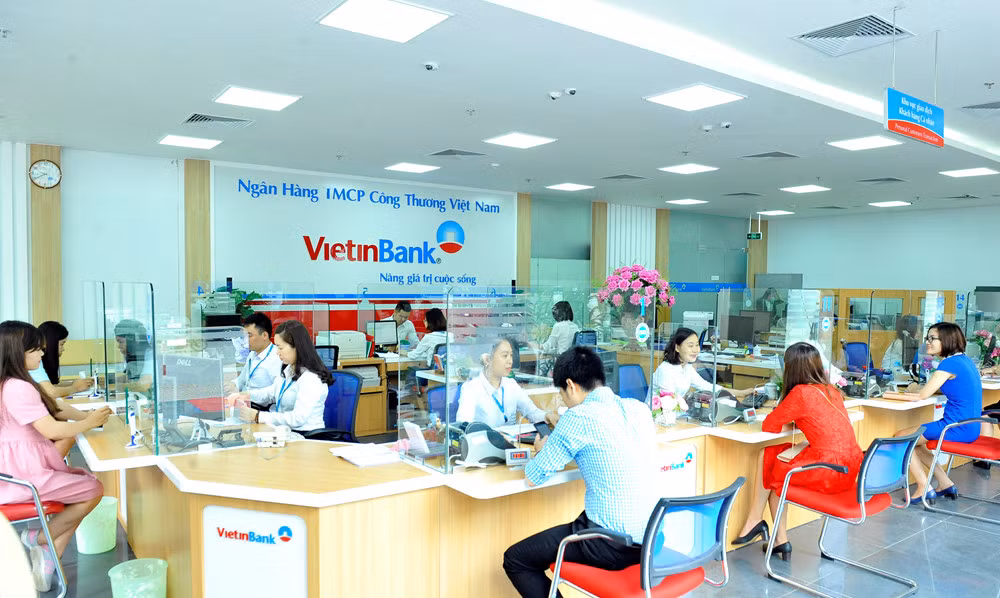 Kế đó, VietinBank cũng công bố mức lợi nhuận trước thuế 2017 vào khoảng hơn 9.000 tỷ đồng. Ảnh: VietinBank