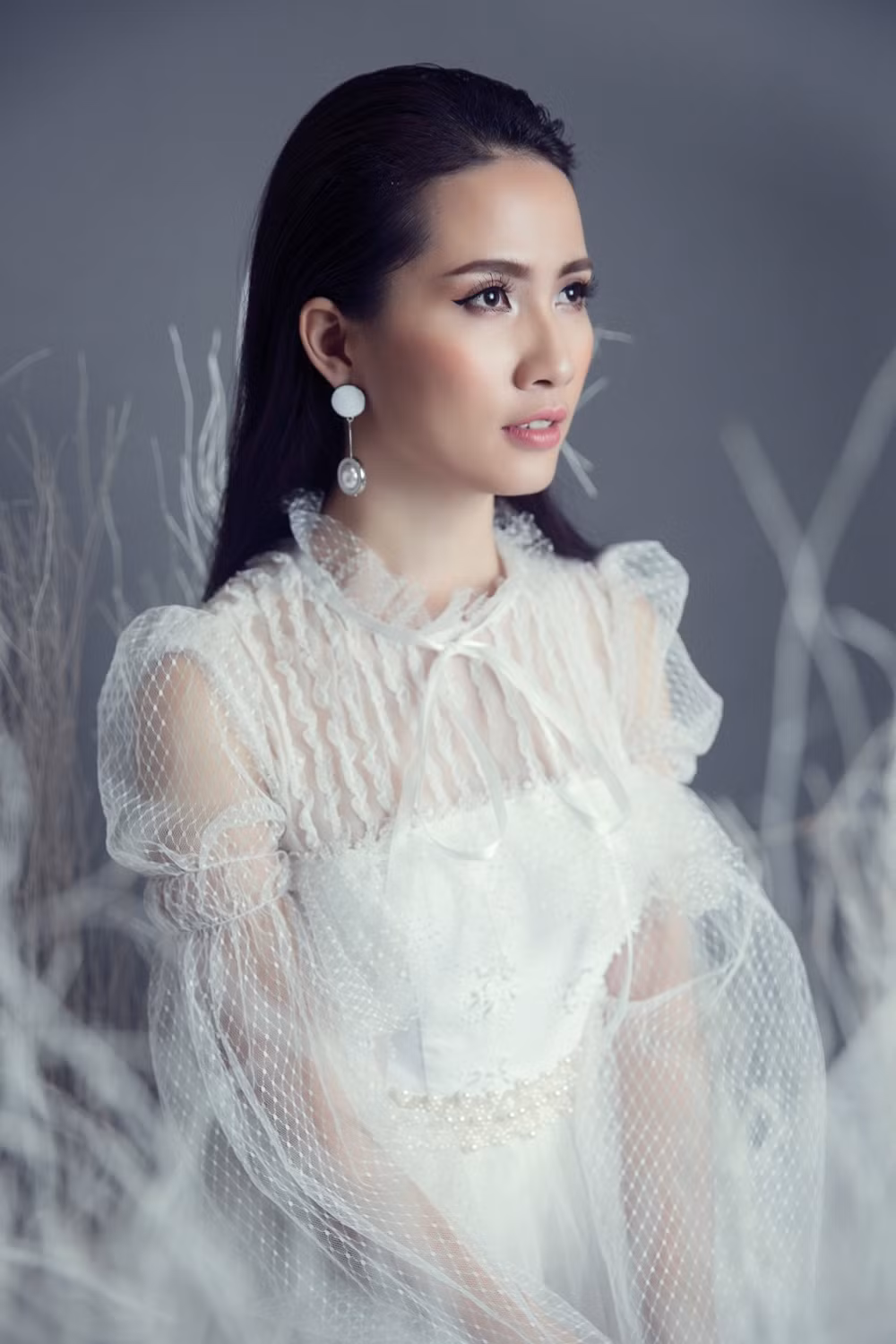 Người đẹp gốc Tiền Giang này từng thử sức ở nhiều vai trò khác nhau. 