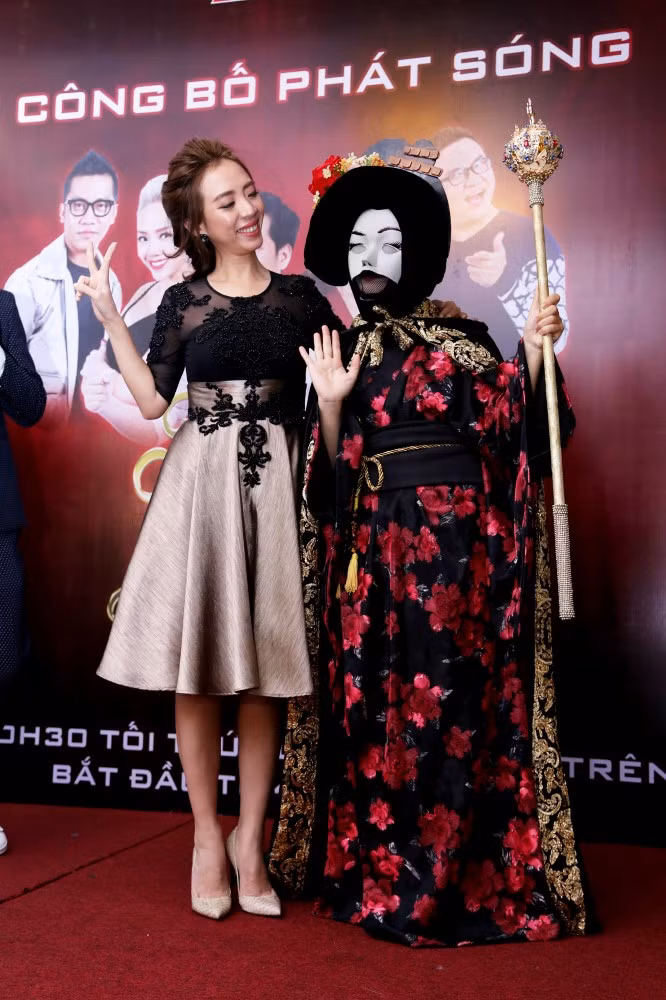 Vang chong Thu Trang nhi nhanh ben Hoang Rapper-Hinh-3