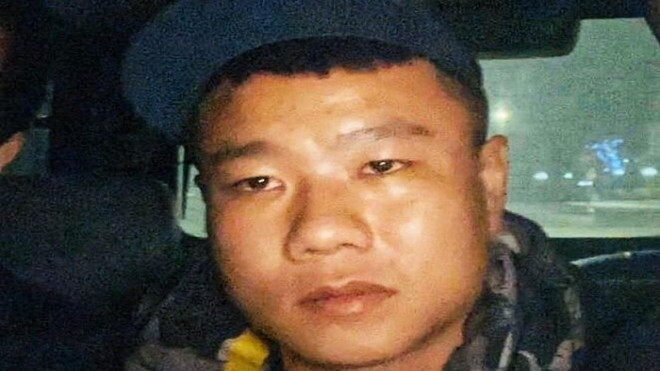 Theo cáo trạng, do làm ăn thua lỗ và nợ nần vì cờ bạc, Trung nảy sinh ý định cướp ngân hàng.