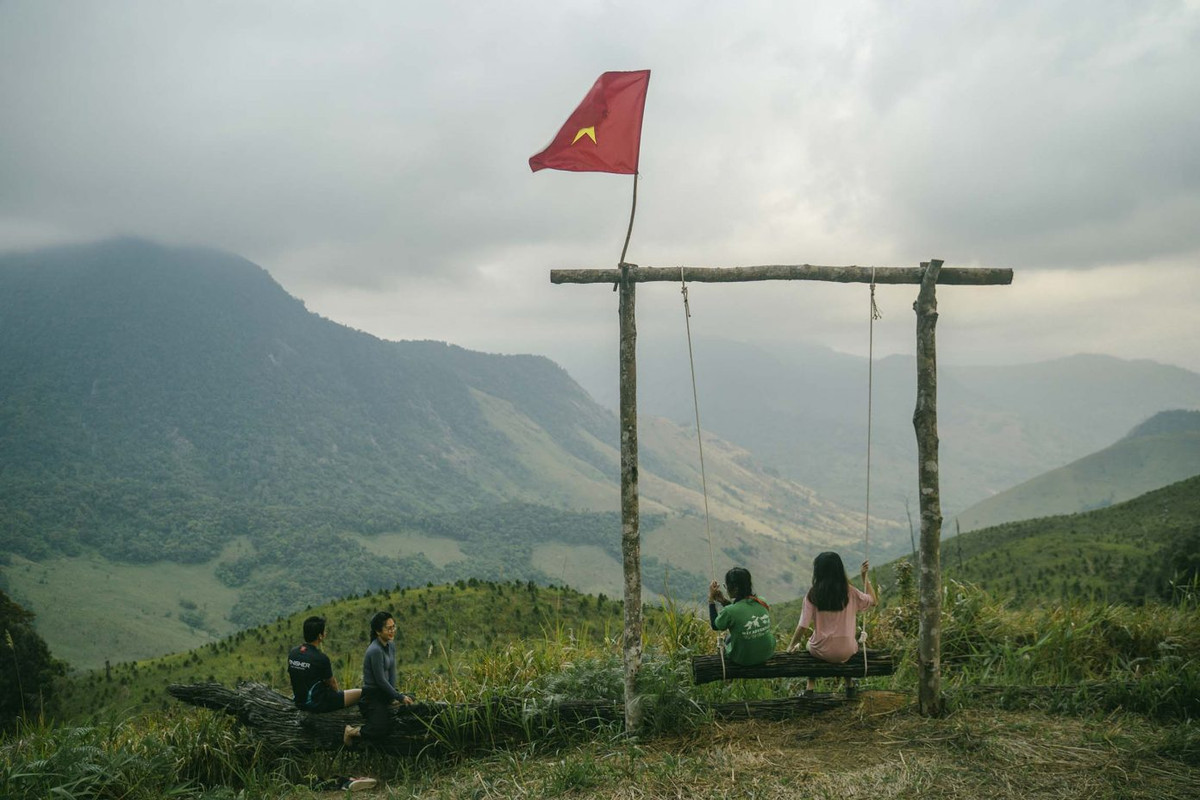 Vườn Quốc gia Phước Bình có tổng diện tích khoảng 25.000 hec-ta, là một trong những khu vực có tính đa dạng sinh học cao của Việt Nam với nhiều loài động, thực vật quý hiếm. Ảnh: DucHieu Media