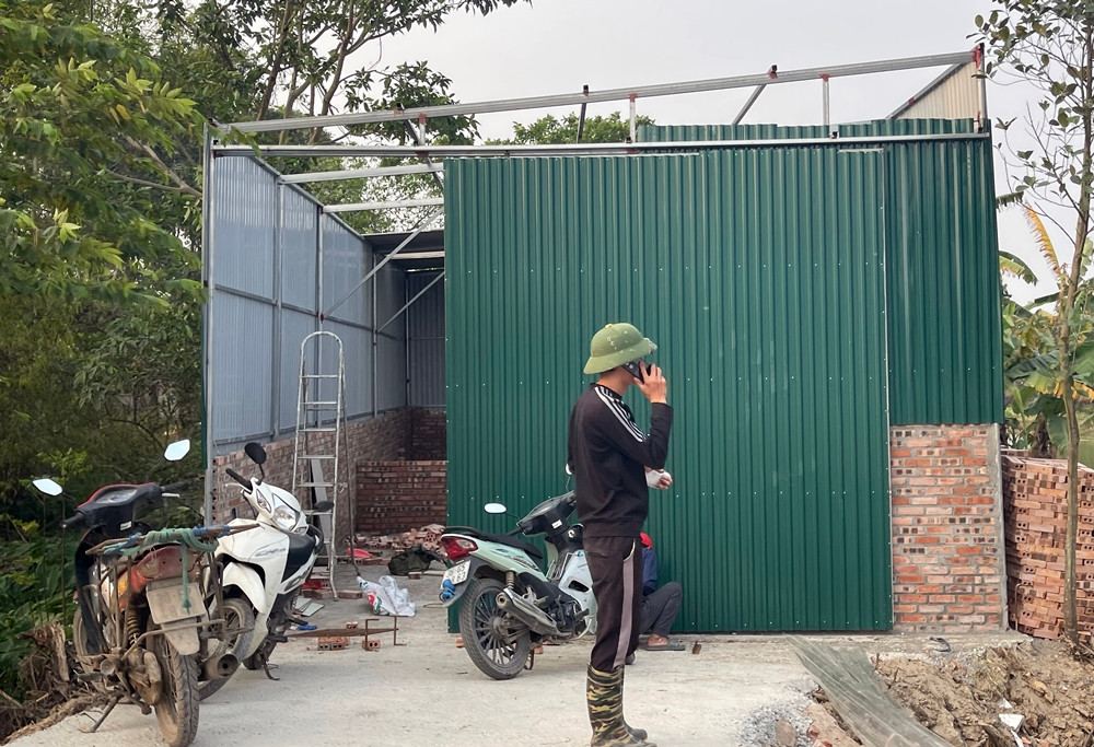 Thời điểm Pv ghi nhận, công trình xây dựng có dấu hiệu trái phép vẫn diễn ra công khai.