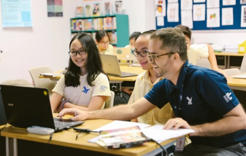 Truong quoc te AISVN giao vien ngung day, hoc phi tinh sao?-Hinh-2