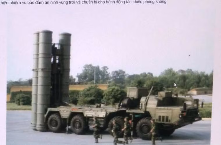Hình ảnh về khí tài S-300 mới được trang bị cho các đơn vị phòng không Quân đội Nhân dân Việt Nam.
