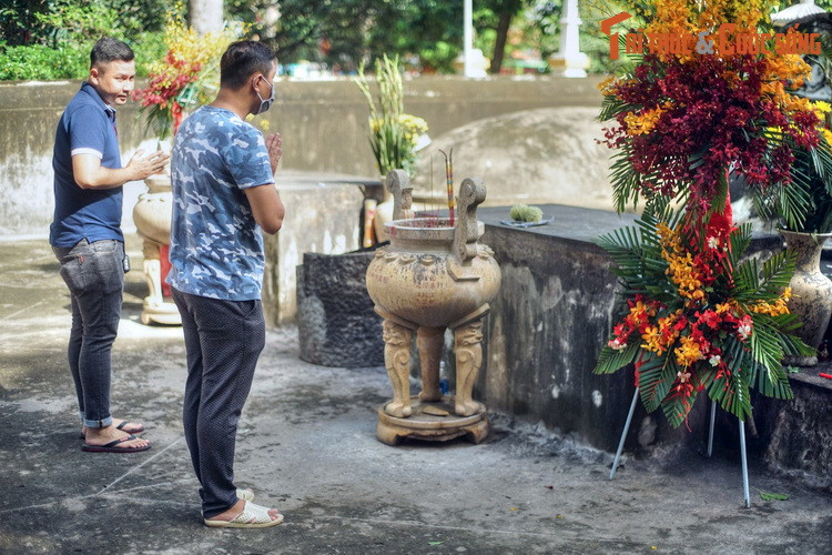 Với sự nghiệp cầm quân lẫy lừng của mình, Tả quân Lê Văn Duyệt được người đời tôn vinh là một trong Ngũ hổ tướng - năm vị danh tướng giúp chúa Nguyễn Ánh lập nên triều đại của mình.