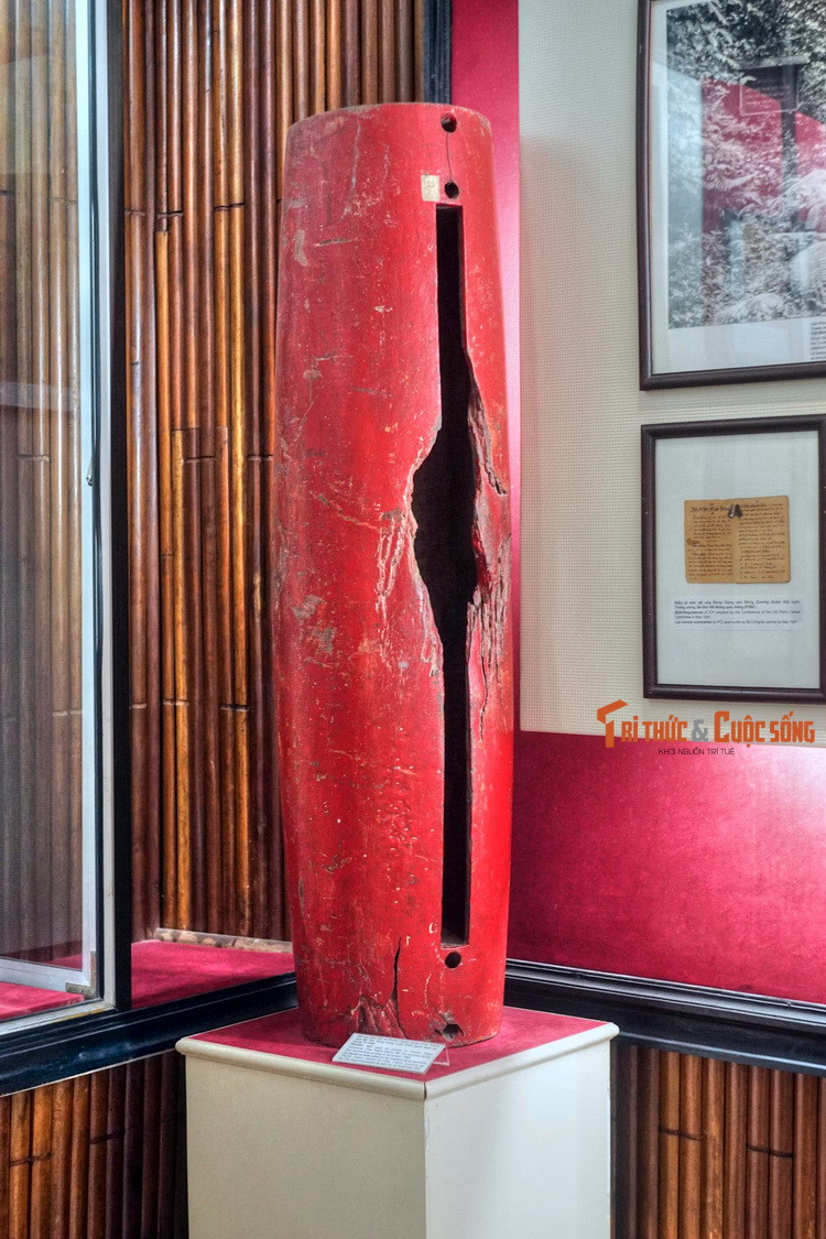 Mõ của nhân dân xã Phước Thạnh, huyện Châu Thành, tỉnh Mỹ Tho dùng trong cuộc khởi nghĩa Nam Kỳ, tháng 11/1940. Đây là cuộc nổi dậy vũ trang chống Pháp - Nhật của người dân miền Nam do Xứ ủy Nam Kỳ của Đảng Cộng sản Đông Dương chủ trương và lãnh đạo.