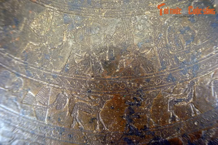 Có thể phỏng đoán những cảnh sinh hoạt cơ bản này có tính chu kỳ 10 ngày, được lặp đi lặp lại theo một vòng tròn. Tạm gọi 10 ngày này là 1 tuần – là đơn vị tính thời gian cơ bản của người xưa.