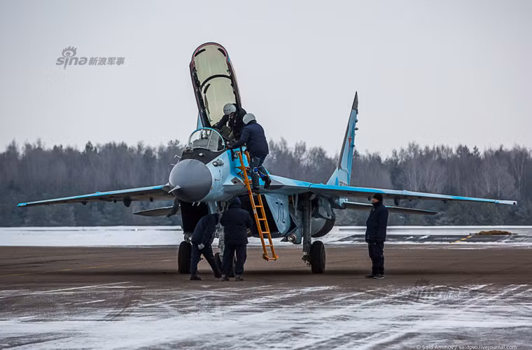 MiG-35 được phát triển trên cơ sở phiên bản MiG-29M, nguyên mẫu thực hiện chuyến bay đầu tiên năm 2007. Nguồn ảnh: Sina
