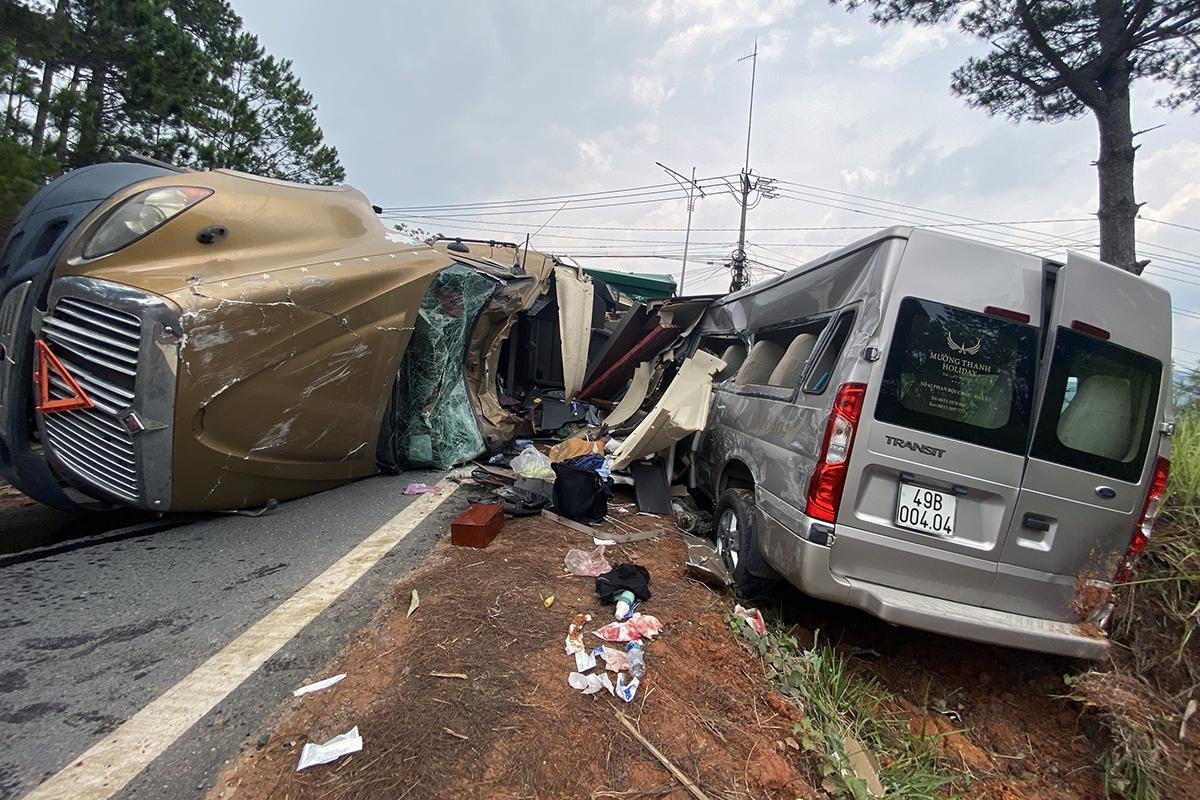 Hien truong vu tai nan tren deo Mimosa khien 7 nguoi bi thuong-Hinh-6