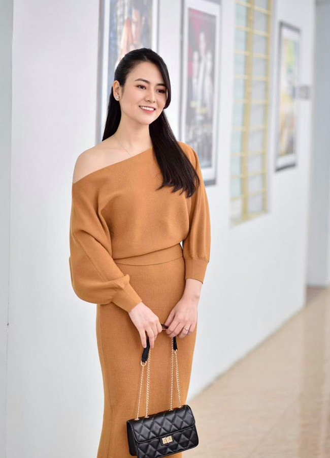 Mới đây, cô đang thu hút sự chú ý với vai diễn Lệ - một cô gái xinh đẹp, giỏi giang, chiều chồng hết mực trong phim Anh có phải đàn ông không?