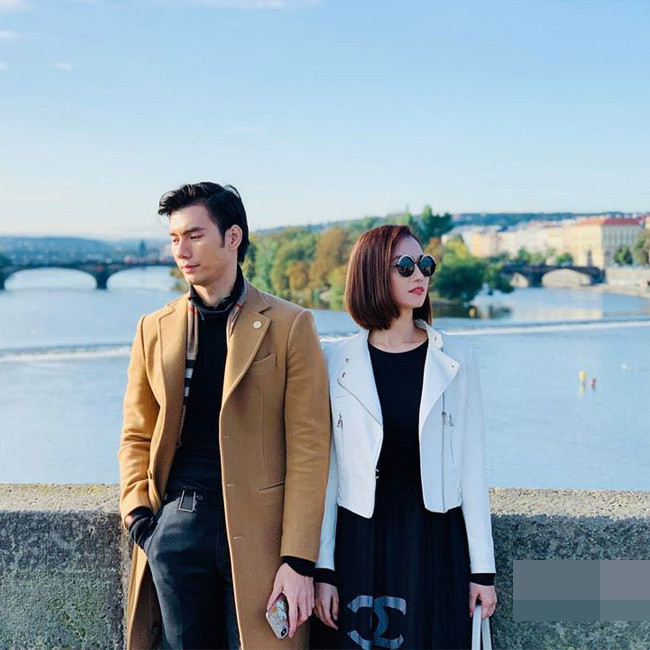 "Tôi đã sắm hơn 100 bộ trang phục cùng rất nhiều phụ kiện để phù hợp với vai diễn, để nhân vật được khán giả ấn tượng nghe từ vẻ bên ngoài", cô nói.