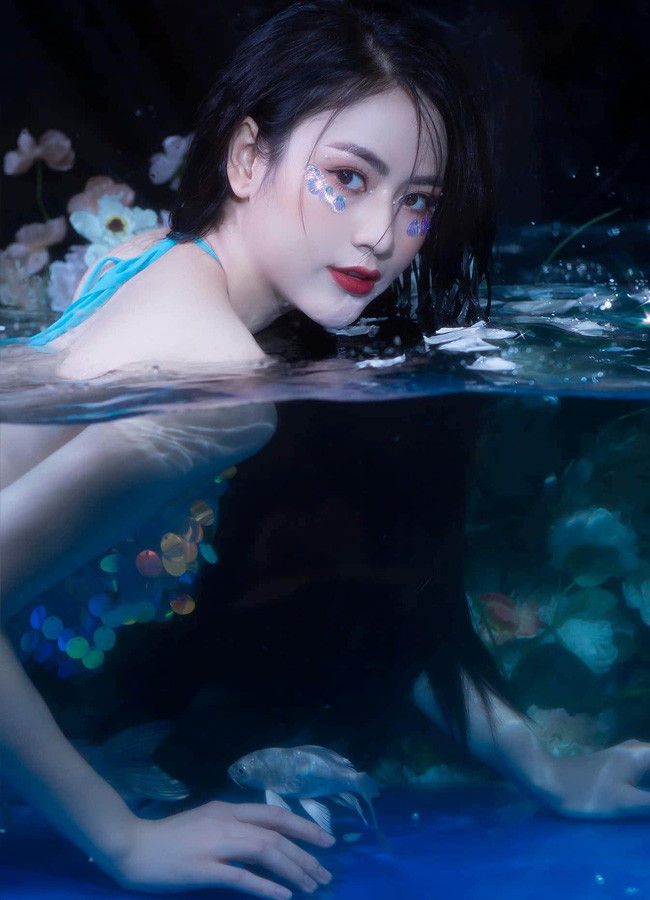 Không chỉ thế, cô còn tự tin đảm nhận những phân cảnh 18+ với diễn xuất tự nhiên, chân thực, tạo được dấu ấn mạnh mẽ đối với người xem.