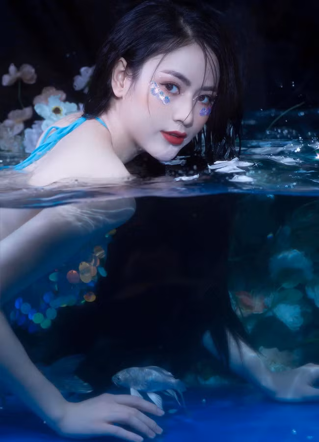 Không chỉ thế, cô còn tự tin đảm nhận những phân cảnh 18+ với diễn xuất tự nhiên, chân thực, tạo được dấu ấn mạnh mẽ đối với người xem.