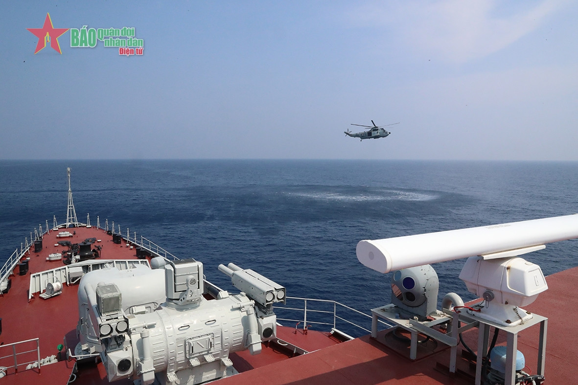 Xem chiến hạm Việt Nam diễn tập trên biển cùng hải quân các nước - Hình 8 Xem chien ham Viet Nam dien tap tren bien cung hai quan cac nuoc-Hinh-8