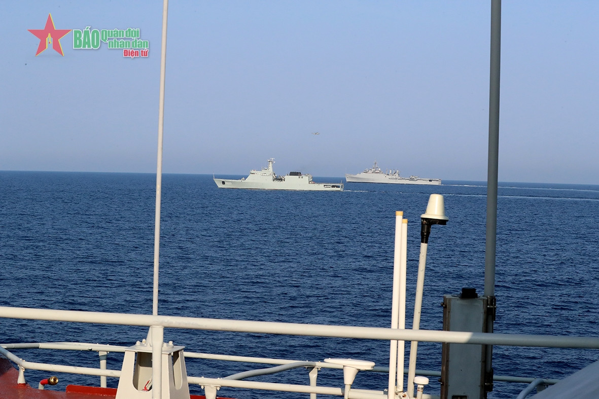 Xem chiến hạm Việt Nam diễn tập trên biển cùng hải quân các nước - Hình 3 Xem chien ham Viet Nam dien tap tren bien cung hai quan cac nuoc-Hinh-3