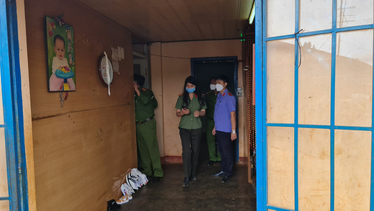 Vu giet vo phi tang o Lam Dong: Chong van dua 2 con ve ngoai an Tet va dam gio