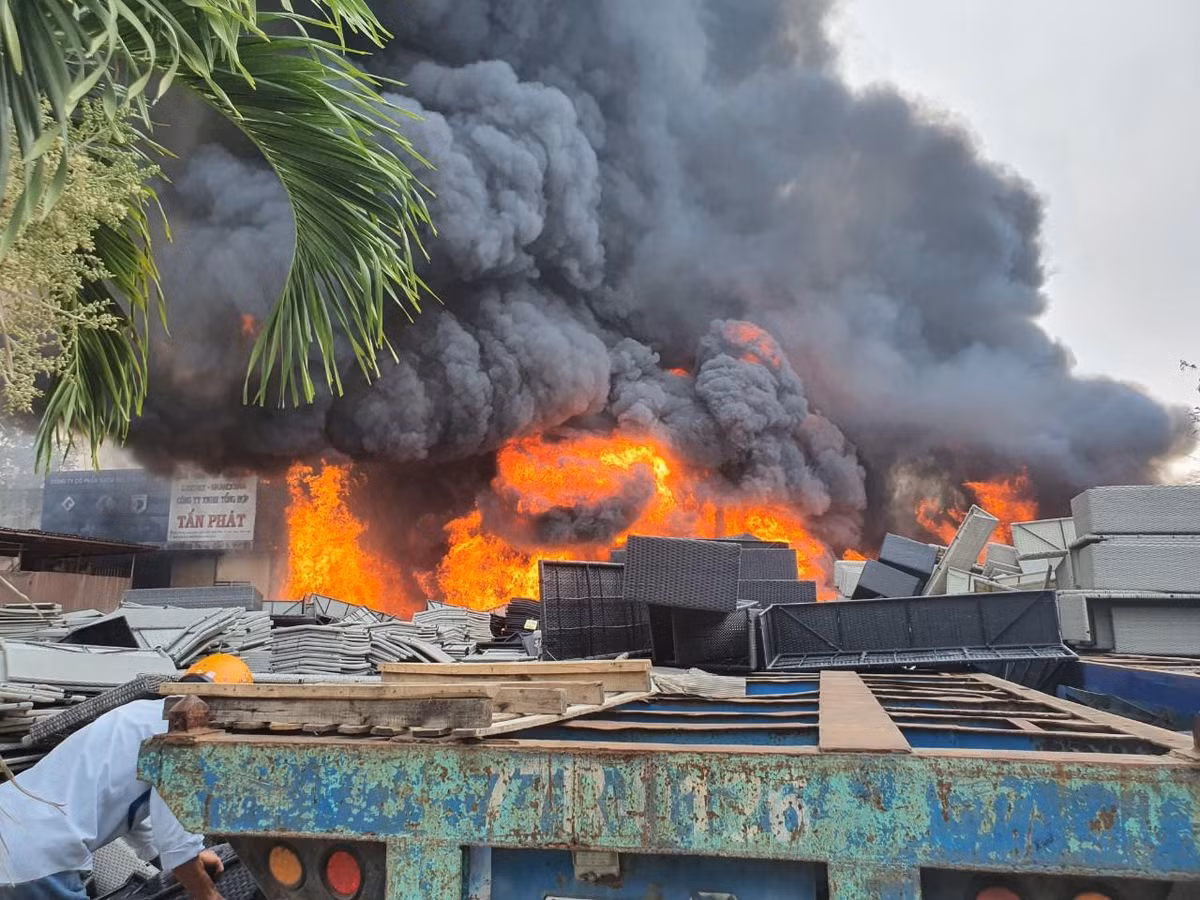 Ám ảnh những vụ cháy khu công nghiệp kinh hoàng Am anh nhung vu chay khu cong nghiep kinh hoang