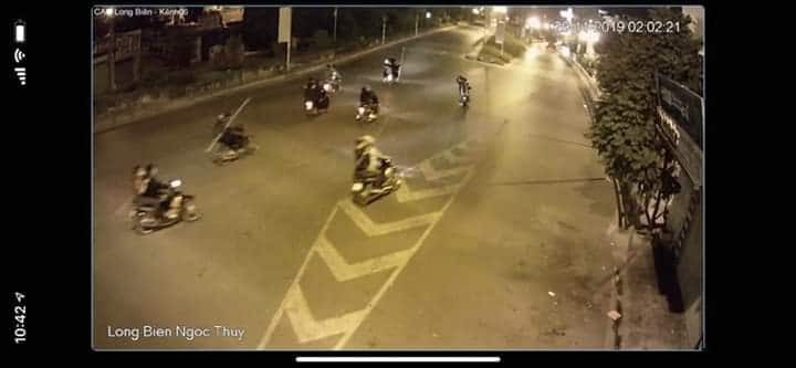 Truy bat nhom doi tuong cam dao, kiem cuop tai san trong dem o Ha Noi