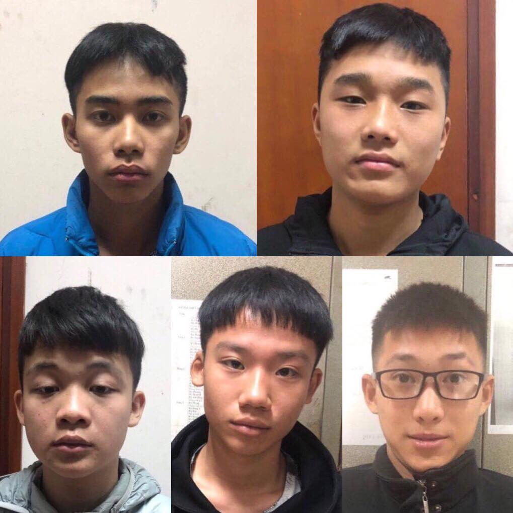 Bat duoc nhom doi tuong cam dao, kiem dieu hanh trong dem o Ha Noi