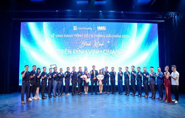 Môi giới BĐS thổ cư nhận thưởng ô tô, hoa hồng tiền tỷ - Hình 2 Moi gioi BDS tho cu nhan thuong o to, hoa hong tien ty-Hinh-2