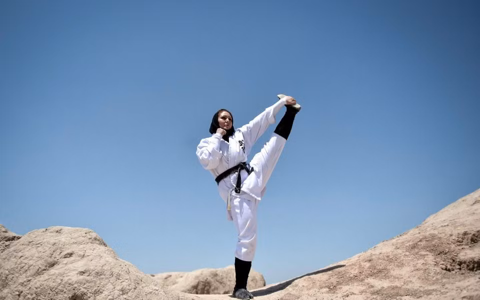 Chum anh nhung nu chien binh ninja dang gom o Iran-Hinh-11