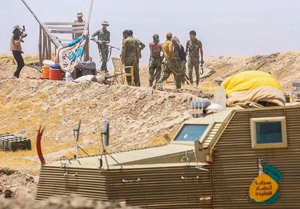“Lực lượng của chúng tôi đang chờ lệnh của Thủ tướng Iraq Haider al-Abadi để giải phóng thành phố Tal Afar”, ông al-Mohandes cho biết thêm. Ảnh: FNA.