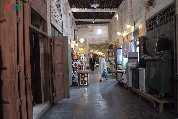 Dự án Chợ Cổ của chính phủ Qatar là một nỗ lực bảo tồn văn hóa bản địa trong bối cảnh quá trình đô thị hóa và Tây hóa diễn ra mạnh mẽ ở quốc gia vùng Vịnh này.