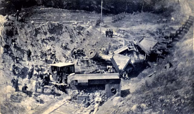 Một đoàn tàu gặp nạn ở Richmondville, thành phố New York của nước Mỹ nhiều năm về trước. Ảnh: VT.