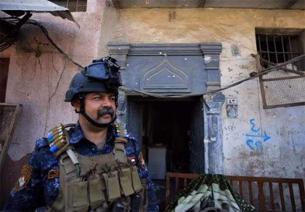 “Lực lượng Iraq có thể sẽ đối mặt với sự phản kháng ác liệt của nhóm IS tại những khu dân cư cuối cùng còn nằm dưới sự kiểm soát của bọn khủng bố ở Thành cổ Mosul”, nguồn tin cho hay. Ảnh: FNA.