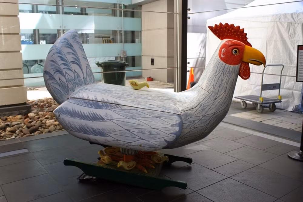 Đám tang ở Ghana gây kinh ngạc với những chiếc quan tài sang trọng và được thiết kế theo yêu cầu của thân nhân những người quá cố. Ảnh: The Richest.