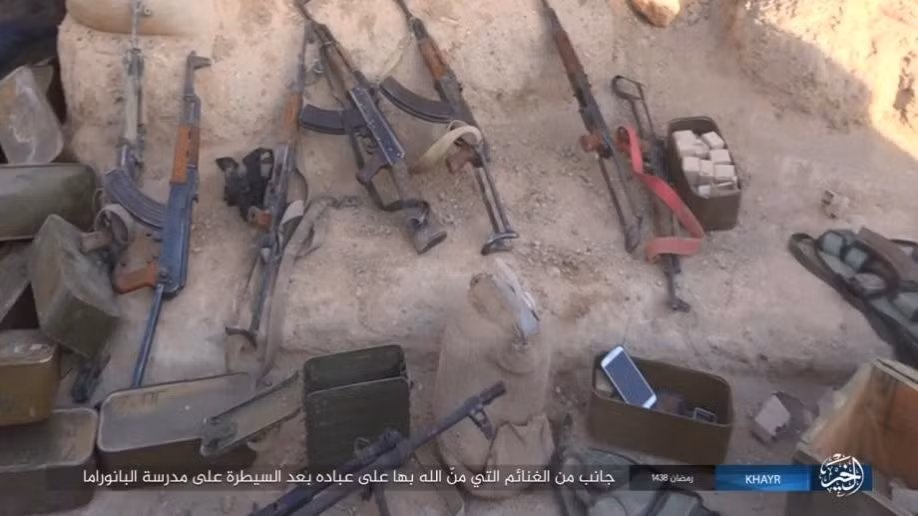 Một số vũ khí của nhóm khủng bố IS trên chiến trường.