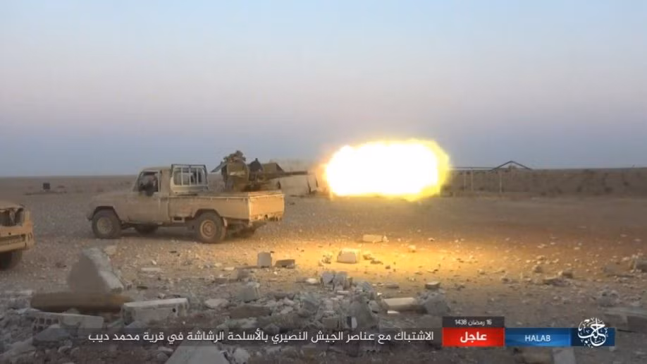 Anh: IS tan cong du doi, chiem vu khi cua quan doi Syria