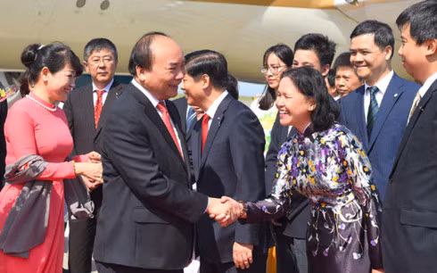 Thu tuong Nguyen Xuan Phuc den Tokyo, bat dau chuyen tham Nhat Ban-Hinh-3