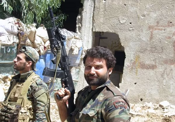 Hãng Fars (Iran) đưa tin ngày 23/6, quân đội Syria đã tiến hành chiến dịch quân sự đặc biệt nhằm vào nhóm khủng bố ở những khu vực cuối cùng vẫn bị phiến quân chiếm đóng ở tỉnh Damascus từ hôm 20/6, qua đó giành lại quyền kiểm soát nhiều khu vực.