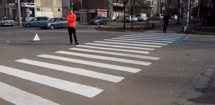 Ngo ngang kieu vach sang duong “doc di” chi co o Nga-Hinh-8