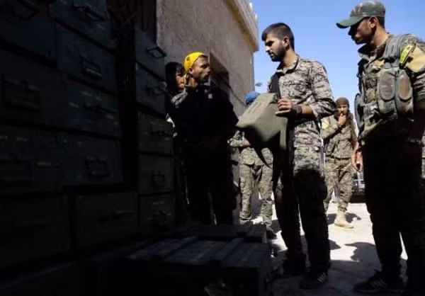 Anh: My “tuon” vu khi cho nguoi Kurd tai Raqqa-Hinh-7