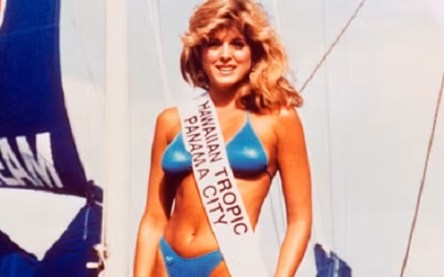 Nguyên nhân khiến cho cuộc hôn nhân của ông Donald Trump với bà Ivana đổ vỡ được cho là do sự xuất hiện của người mẫu Marla Maples. Sau khi ly hôn người vợ đầu, ông Trump đã kết hôn với Marla Maples vào năm 1993. Ảnh: PL.